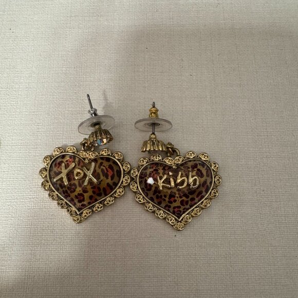 6 Pair Earrings Bundle - Kate Spade and Betsey Johnson - Picture 3 of 16